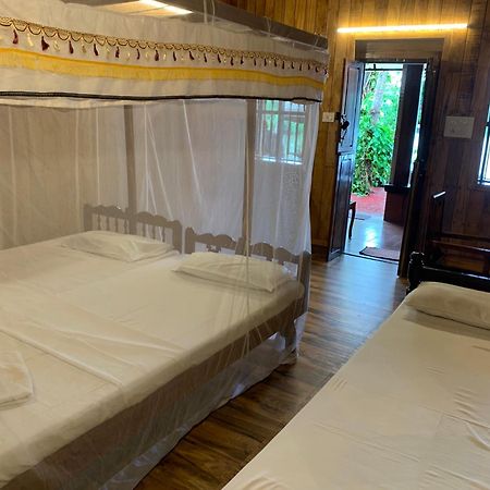 Malayalam Lake Resort Alappuzha 外观 照片